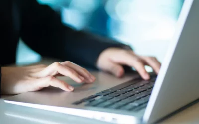 Construire son réseau professionnel digital : le guide des femmes qui réseautent sans jamais aller à un événement